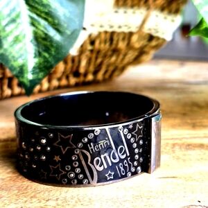 Henri Bendel 1895 Stars & Crystals Hinged Enamel Bangle Bracelet.